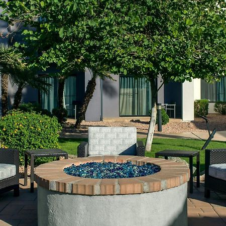 Courtyard By Marriott Phoenix Airport Exterior foto