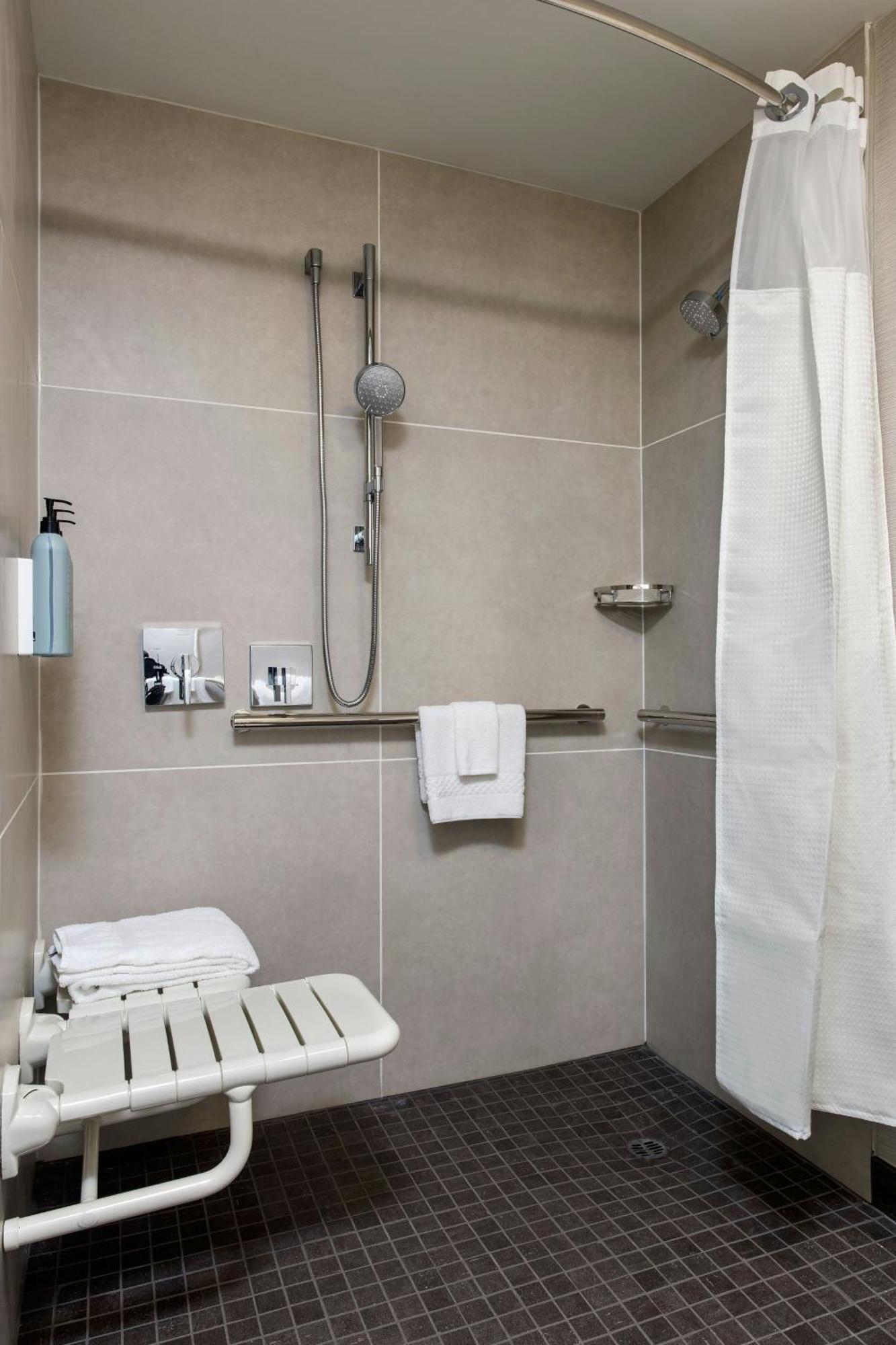 Courtyard By Marriott Phoenix Airport Exterior foto