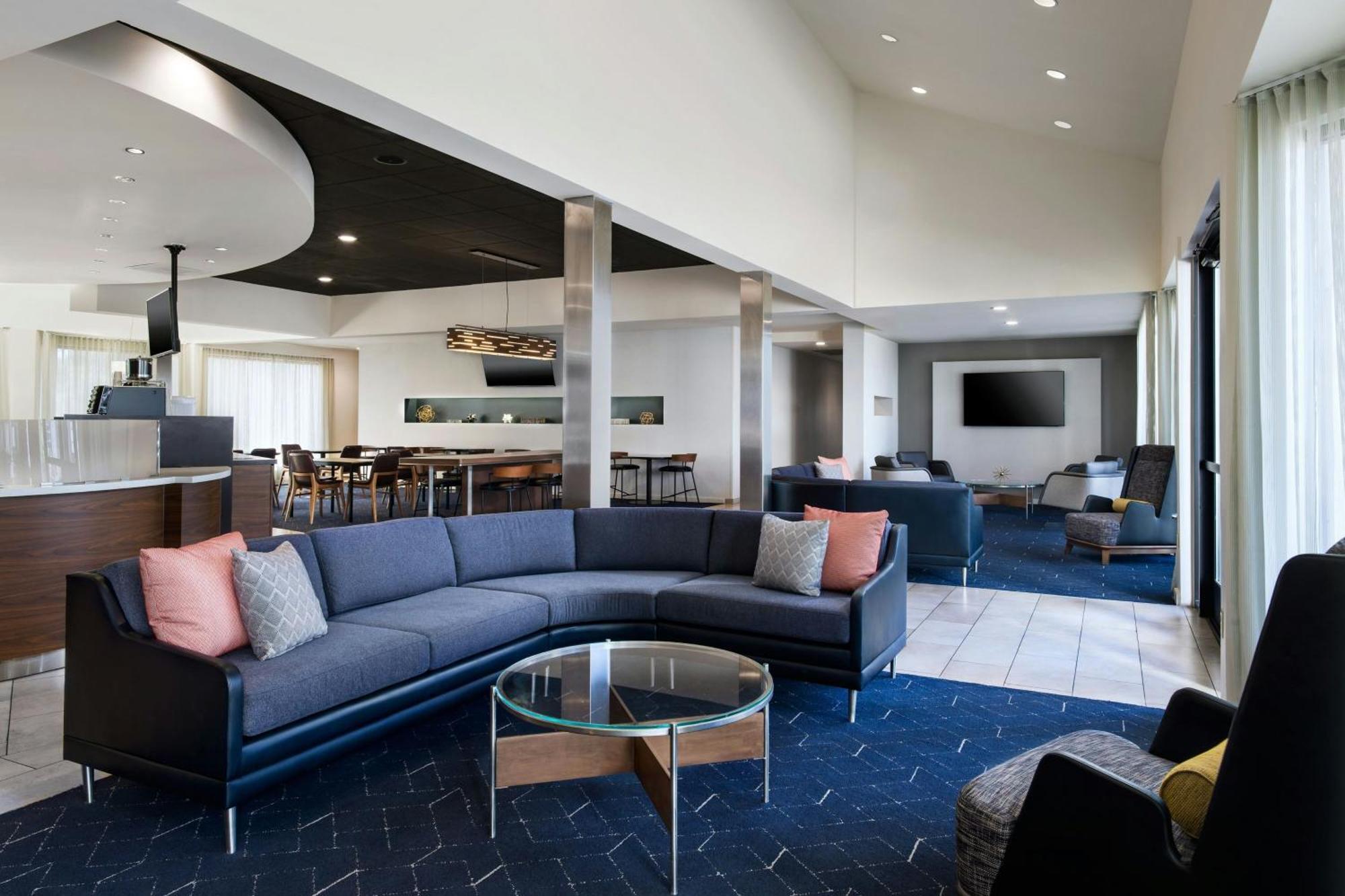 Courtyard By Marriott Phoenix Airport Exterior foto
